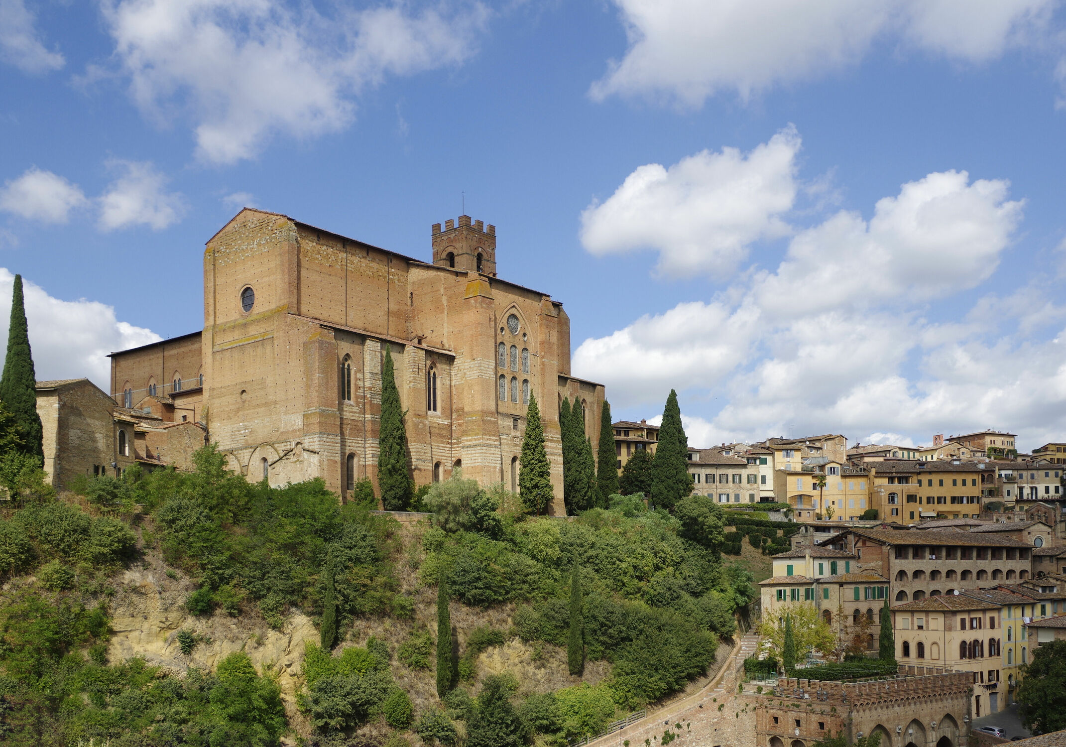 Bild mit Italien, Kirche, Toskana, basilika, Siena, Basilica di San Domenico
