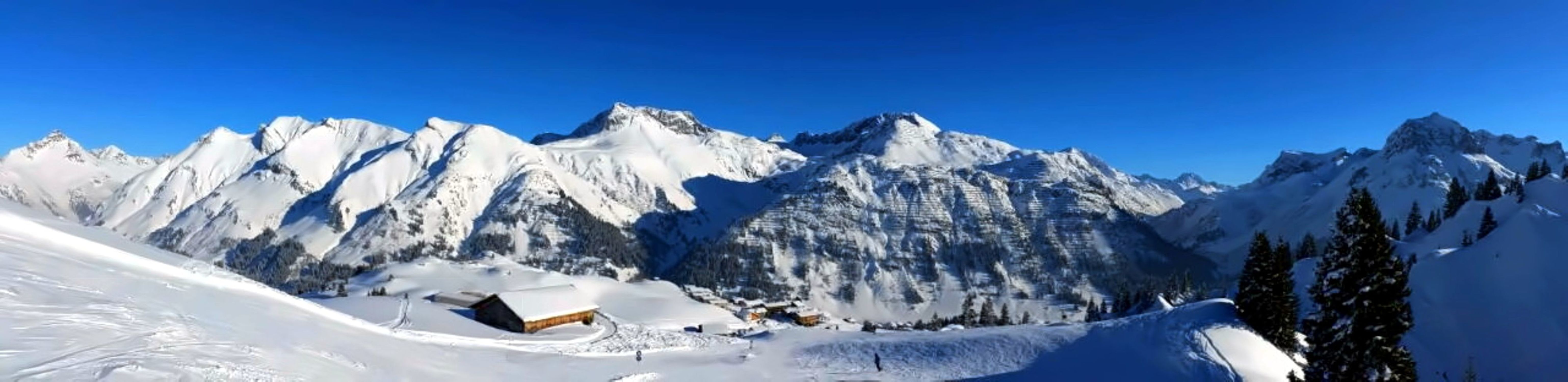 Bild mit Berge, Winter, Schnee, Österreich, Alpen, Vorarlberg, Panorama, Landschaft und Natur, Lech, Berggipfel, Wintersport