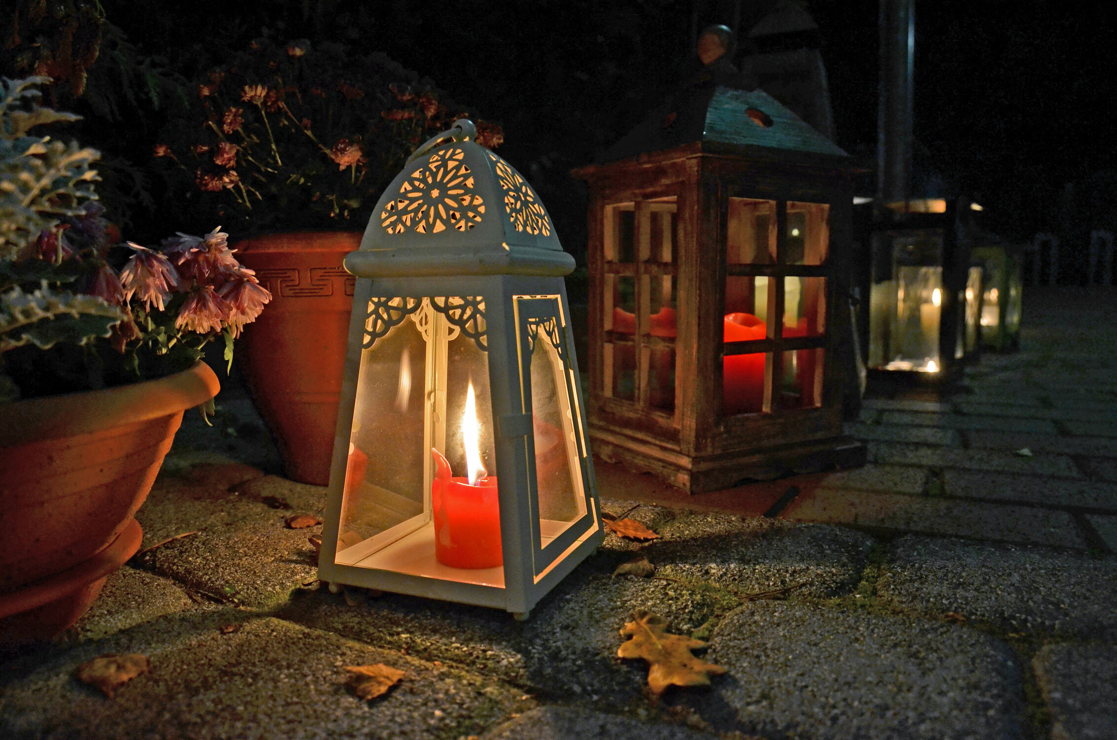 Bild mit Kerzen, Weihnachtszeit, Wegbeleuchtung