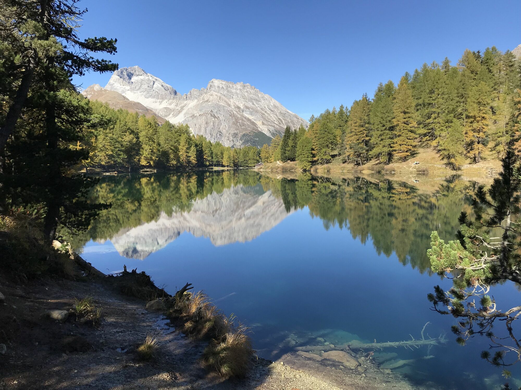 Bild mit Berge, Bergsee, See, Gewässer im Wald, Bergwelten, Wasserspiegelung