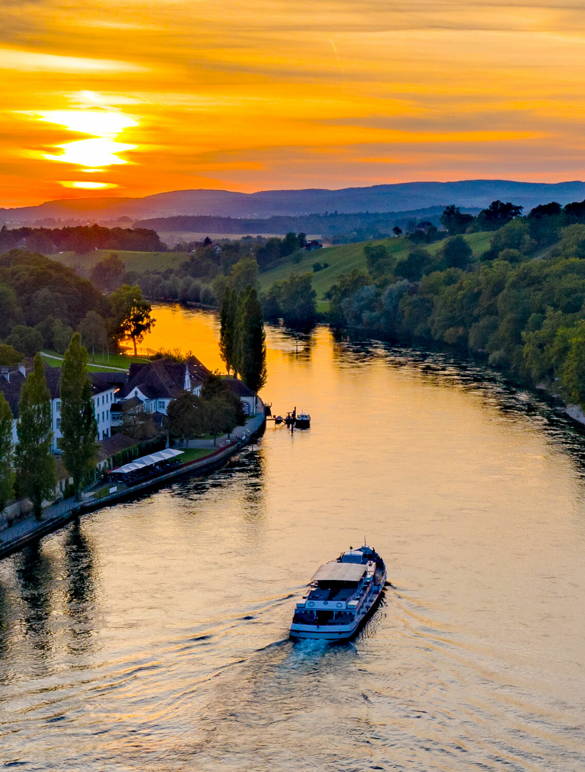 Bild mit Wasser, Sonnenuntergang, Schiffe, Rhein, Luftaufnahme, Drohnen