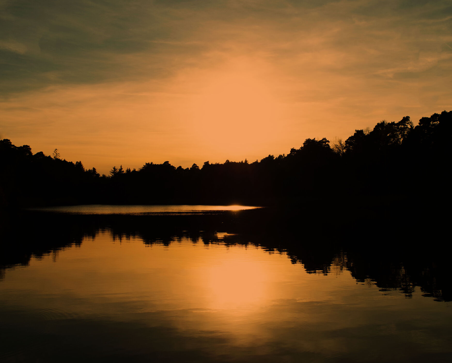 Bild mit Seen, Sonnenuntergang