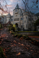 Schloss Marienburg im Herbst