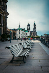 Bild mit Menschen, Dresden, Altstadt, Stadtansichten, Historische Gebäude, Stadtbild, Stadt Impressionen, Promenade, Holzbänke