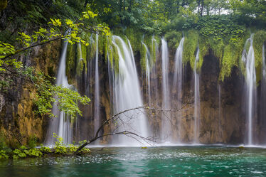 Bild mit Natur, Wasserfälle, Nature, Wasserfall, Wasserblick, Naturlandschaften, Landscape & Nature, Langzeitbelichtung, Bäume im Wasser, Plitvicer Seen