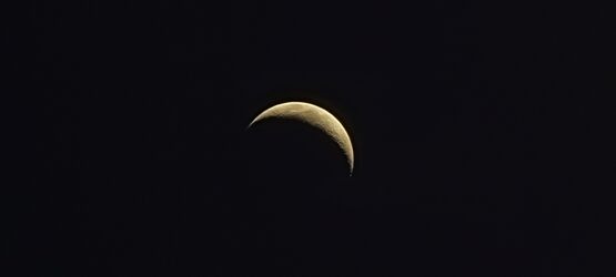 Bild mit Mond, Halbmond, mondaufnahme