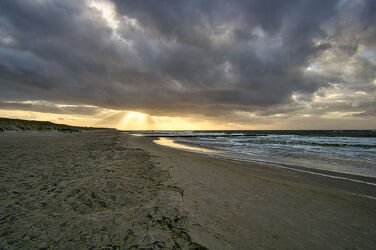 Bild mit Wasser, Wolken, Sand, Urlaub, Sonne, Strand, Ostsee, Meer, Küste, Tourismus