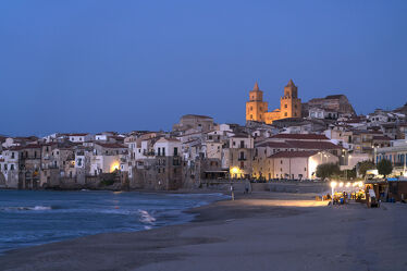Bild mit Italien, Strand, Nacht, Kathedrale, Sizilien, Cefalu