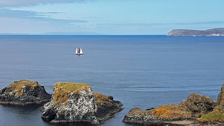 Bild mit Natur, Wasser, Himmel, Blau, Segelboot, Landschaft, ozean, Nordirland