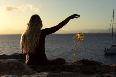 Bild mit Sonnenuntergang, Fotokunst Art FF77, Kunstfotografie, spanien, girl, mallorca, boat, Balearen, Palma de Mallorca, Palma