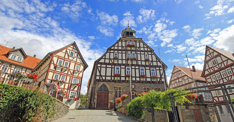 Bild mit Rathaus, historische Altstadt, Fachwerkhäuser, marktplatz