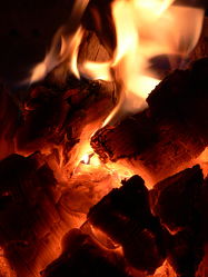 Bild mit Feuer, Flammen, Experimente, Rauch, Qualm, Glut, lagerfeuer, flamme, brennen, brand, streichholz, streichhölzer