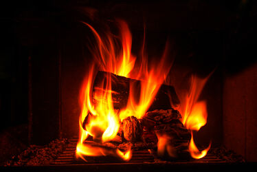 Bild mit Feuer, Kamin, Kaminfeuer, lagerfeuer, Fire, stack, fireplace