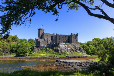 Bild mit Schloss, Festung, Burg, Schottland, Isle of Skye, Castle, Dunvegan Castle, skye, Loch Dunvegan, Hebriden
