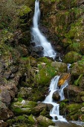 Bild mit Wasser, Gewässer, Wasserfälle, Wasserfall, Gewässer im Wald, in den Bergen, water, Watersplash
